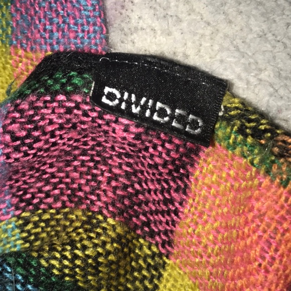 H&M scarf - Picture 4 of 4